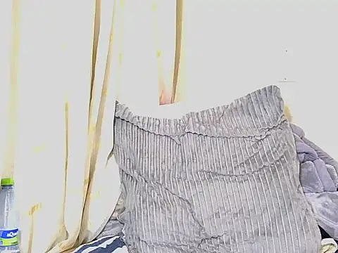 Peachygirlxx1 - bounce boobs