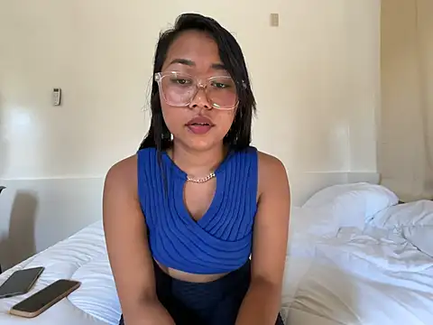 Juliet_official_pro - Fully naked in bed and tease
