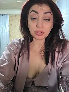CharlotteSiren - I dream of buying an apartment.