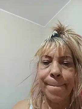 Jazminlover04 - Quiero comprarme una lenceria