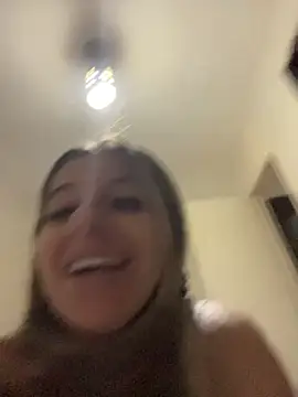 Loirinha_uai - Tira blusa