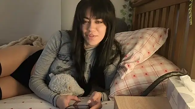 SkylarHopexo - Close up view of under boobs (3 min)
