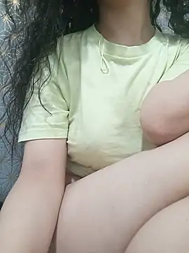 Eassal_Gemini - Spank my ass on doggyy x10👿