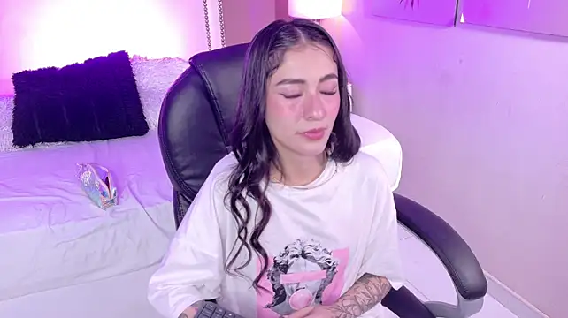 Lia_Sommer_ - Tits out + fingers in pussy