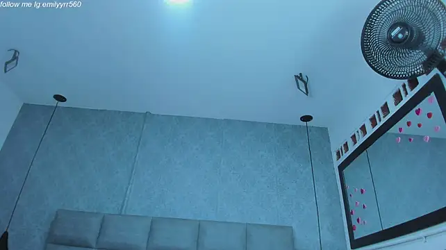 Emilyy_r - Show ride dildo