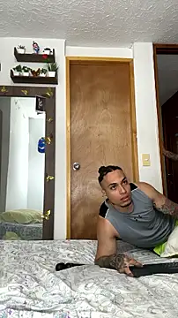 UR_LATIN_BUSHY_GUYS - HOT TWERKING