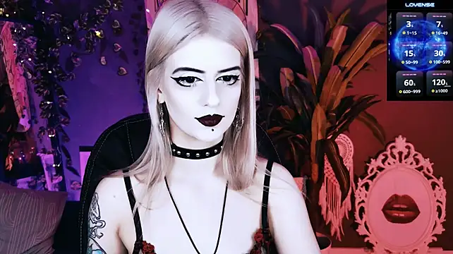 Noah_ElmerX - Help a lady to get in mood & show breast