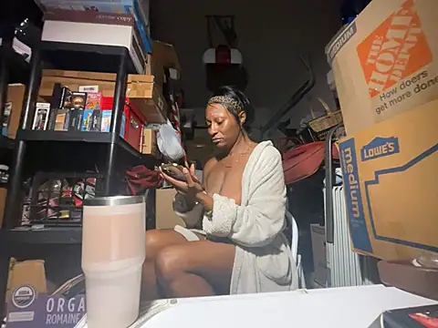 Wynterheat - Pussy Play | 2 tokens or more