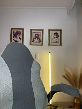 Its_emy - Show titsssss