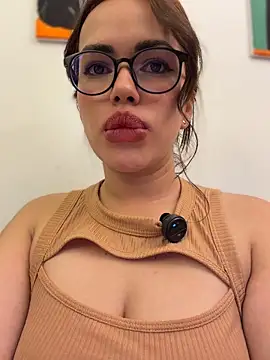 Andra_rose - CREAMY PUSSY IN PUBLIC 🤫