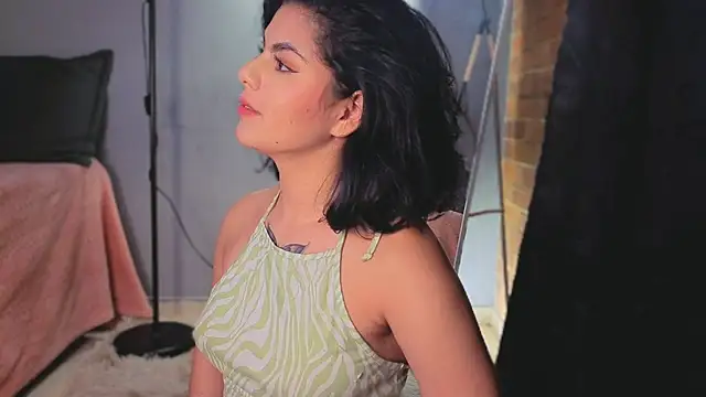 Butterflyx39 - finger in my pussy