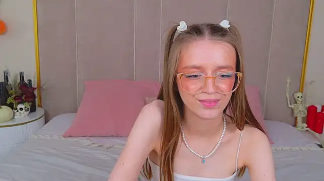 StellaMour - wet nipples