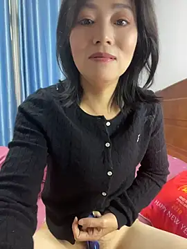 Lipinger - 公园不穿内衣直播30分钟