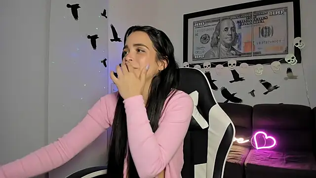 Chloesmithx- - Play Pussy 🚀