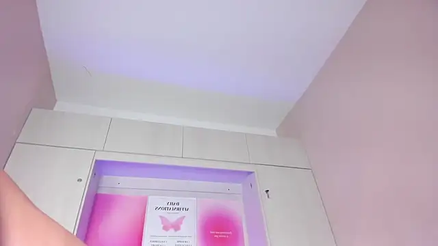 ChloeWiilloww - Suck Dildo Messy 🤤