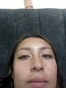 MiaSaen - 4 fingers in My pussy