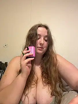 Caligirl9895 - Deepthroat dildo x3-topless 3min