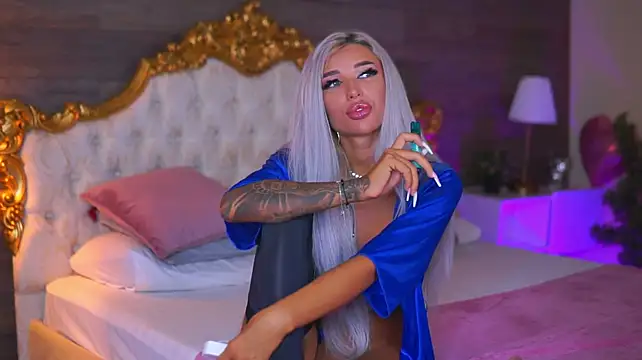Juicy_Jessye - finger my ass