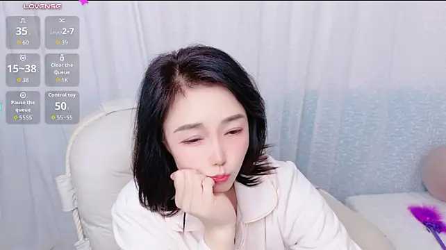 Yinzi_ - 给最后完成目标的哥哥控制小粉5分钟+脱内裤咬嘴里