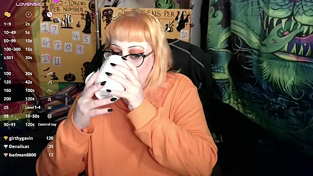 Kinky_Witch - Topless Karaoke ;P