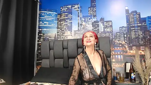 Lucy_mature8