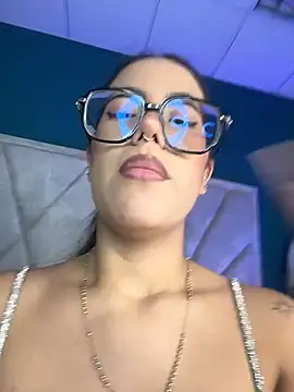 TopDollXXX - FINGERING PUSSY CLOSE UP