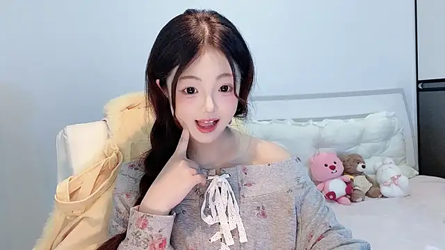 Xiaotaozi- - 宠宠小桃子