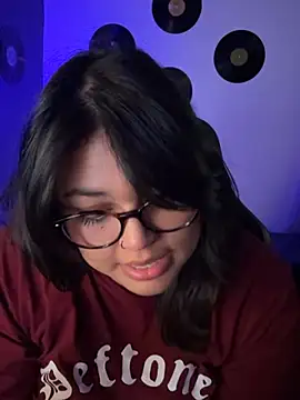 Miacanela_xo - Finger my pussy up close