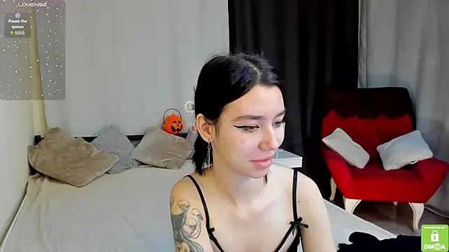 Amelia_skyy - suck my finger and moan for u
