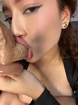 GlamKittenXXX - FINGERING PUSSY