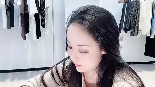 Veronica_L - 灰色星期三