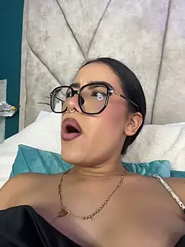 TopDollXXX - FINGERING PUSSY CLOSE UP