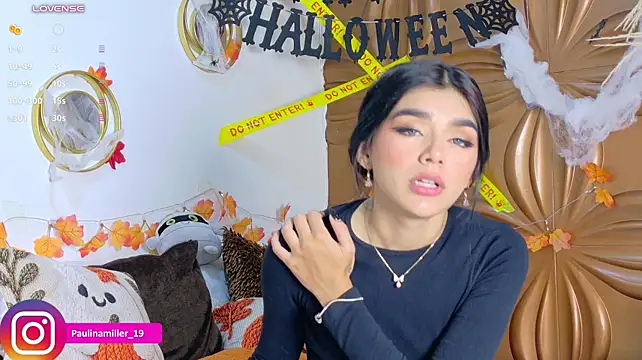 Paulinamillerr - Fuckmachine and big squirt
