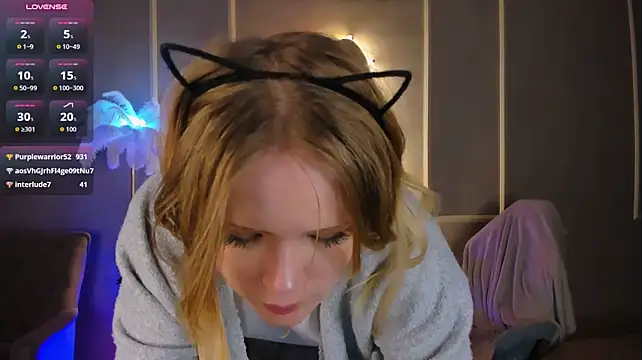 Ivy_Pierce - Spanks in doggy with moans