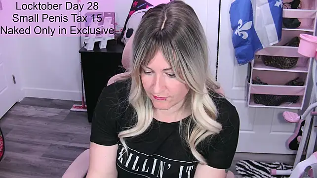 Gennyrock - BBC Dildo Blowjob