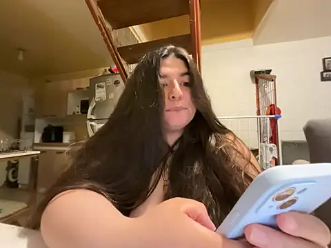 Tukatita69 - Jugar con yogurt teta