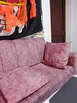 Paola_perez2007 - I wax my pussy