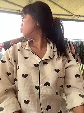 Hoa1a - Ủng hộ em ở lại xem tyty chồng yêu