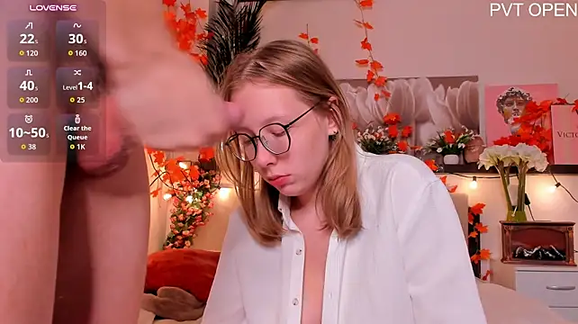 Sweety_Love4u - Take off Mett jeans + Jess flash tits