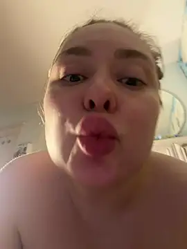 DeniMilkyyyyy - PUT 3 FINGERS IN ASS + LUSH IN