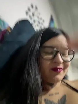 DXLatinJapponesseDX - Rebolando pra cam 😛de 4 🍑