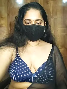 Doly_thebubbly - Boobs oil massage in public..