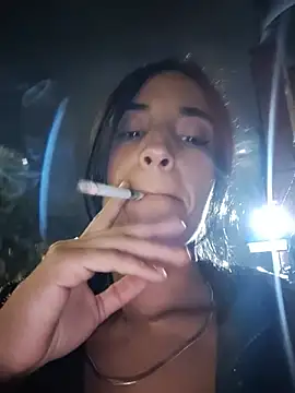 Karolyne_babee - Show squirt in public