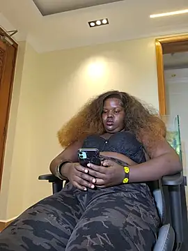 Melaninglasskin - Both girls ride dildo