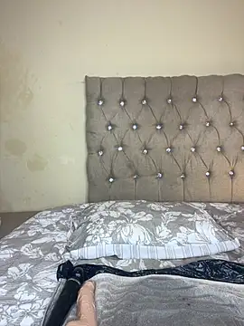 NiqiiRavenous - loppy blowjob and spit