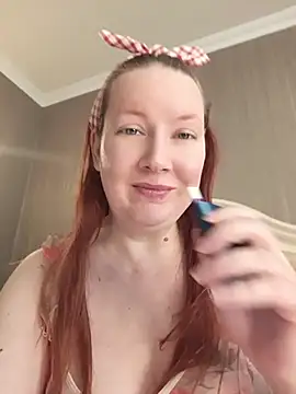 GoddessLara - fingering for hairy pussy
