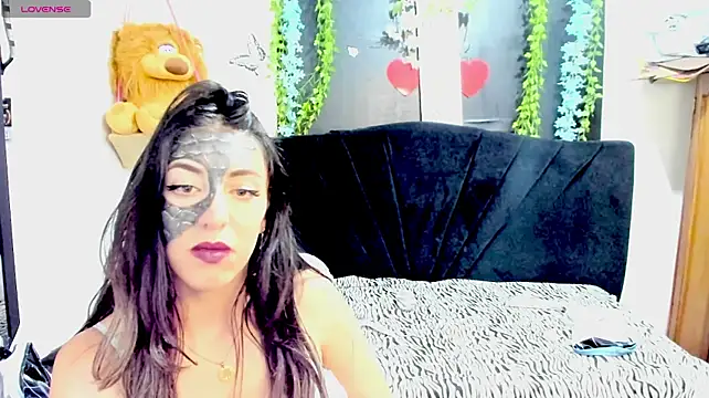 Queen-natty - public masturbation