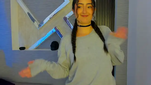 Rebbeca_Dreams - Tits out!
