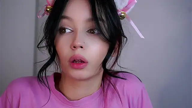 CherryKahae - suck my fingers close up