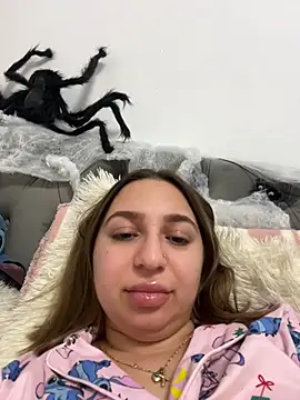 XLexi - Flash boobs